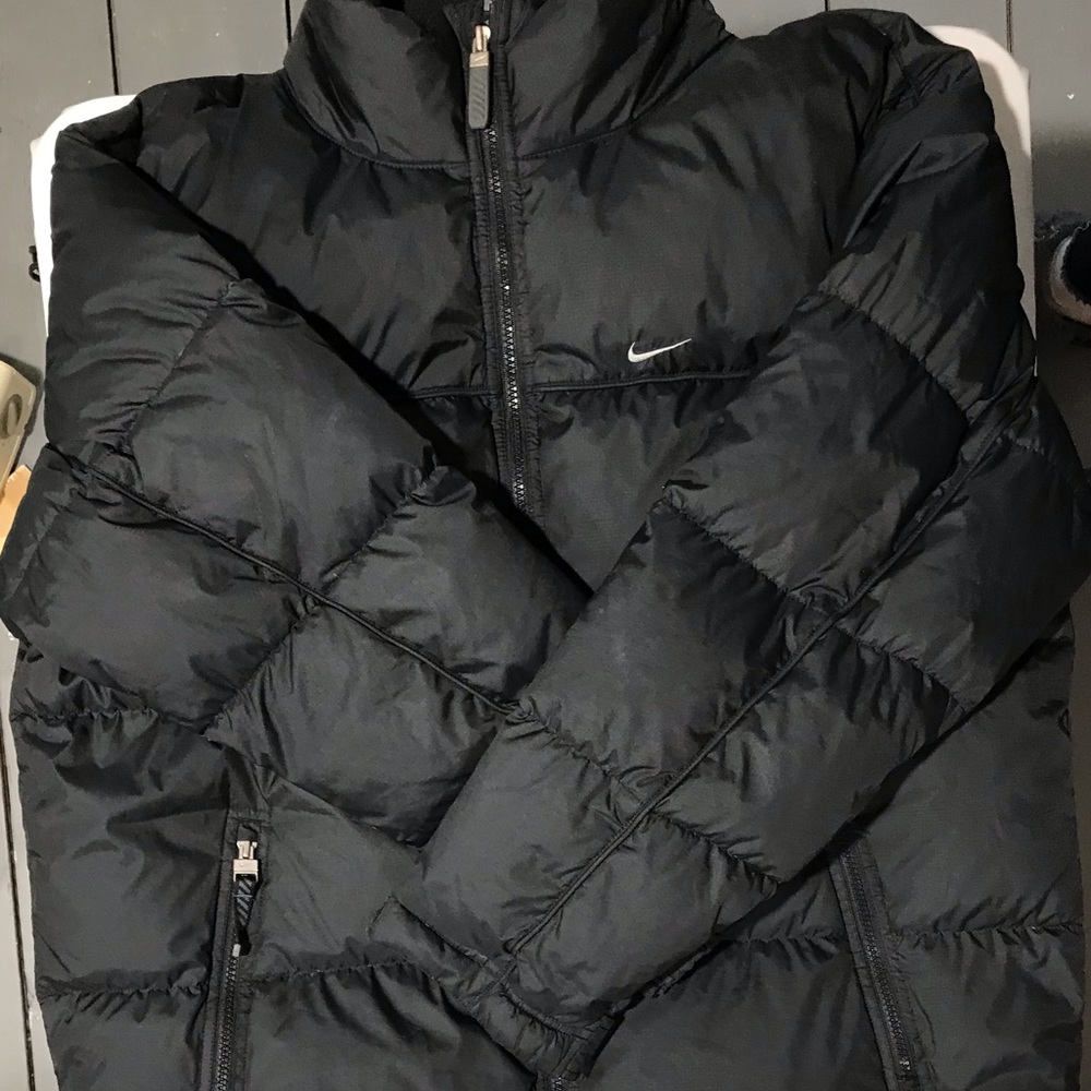 Men’s Nike puffy winter coat Black Size Medium